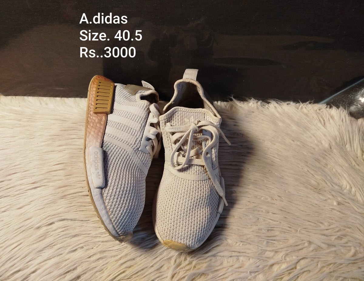 Adidas 40.5
