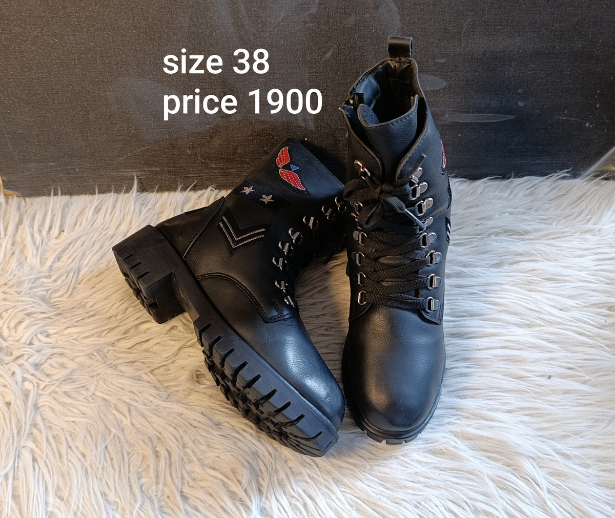 Boots 38
