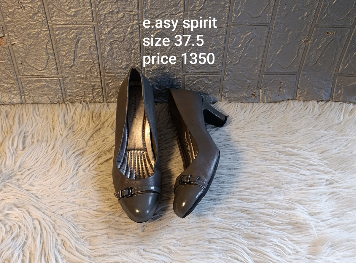 Easy spirit 37.5