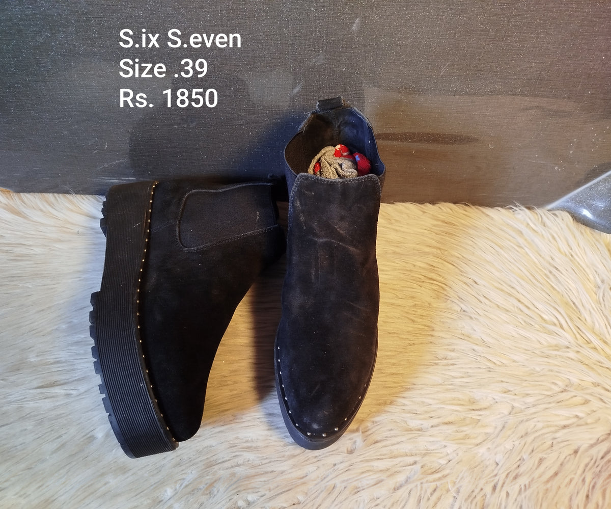Size seven 39