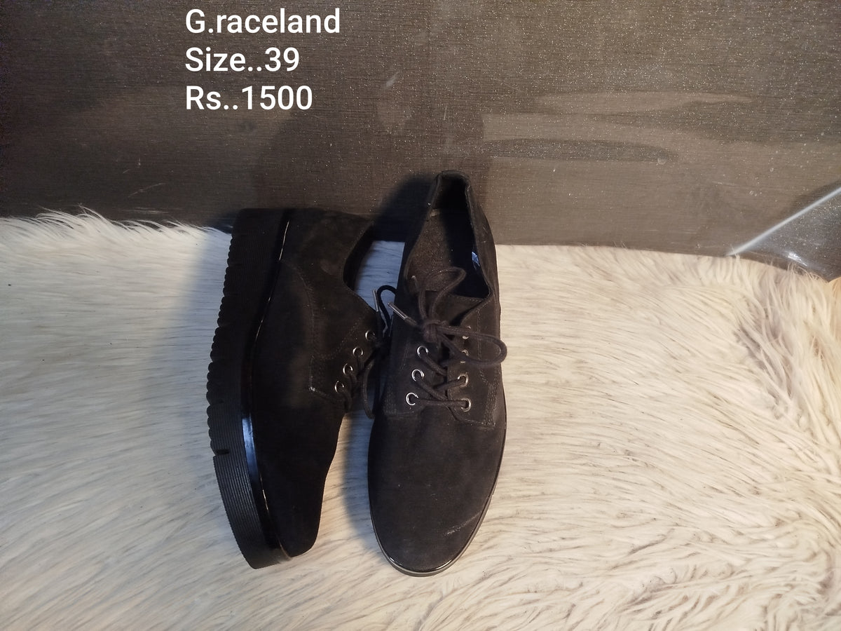 Graceland 39