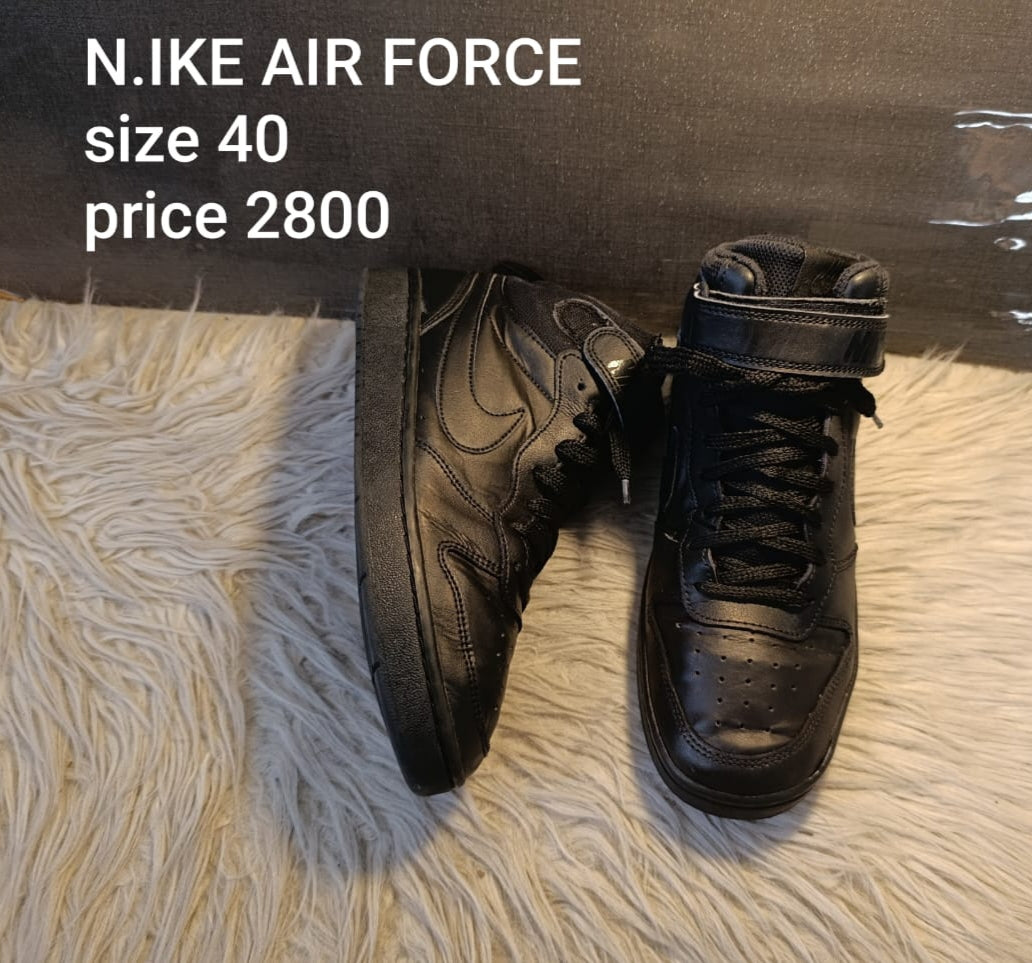 Nike Air force Black leather Sneakers