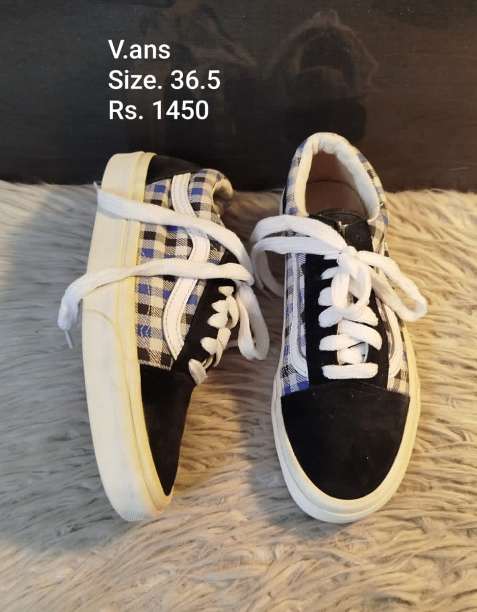 Vans sneakers