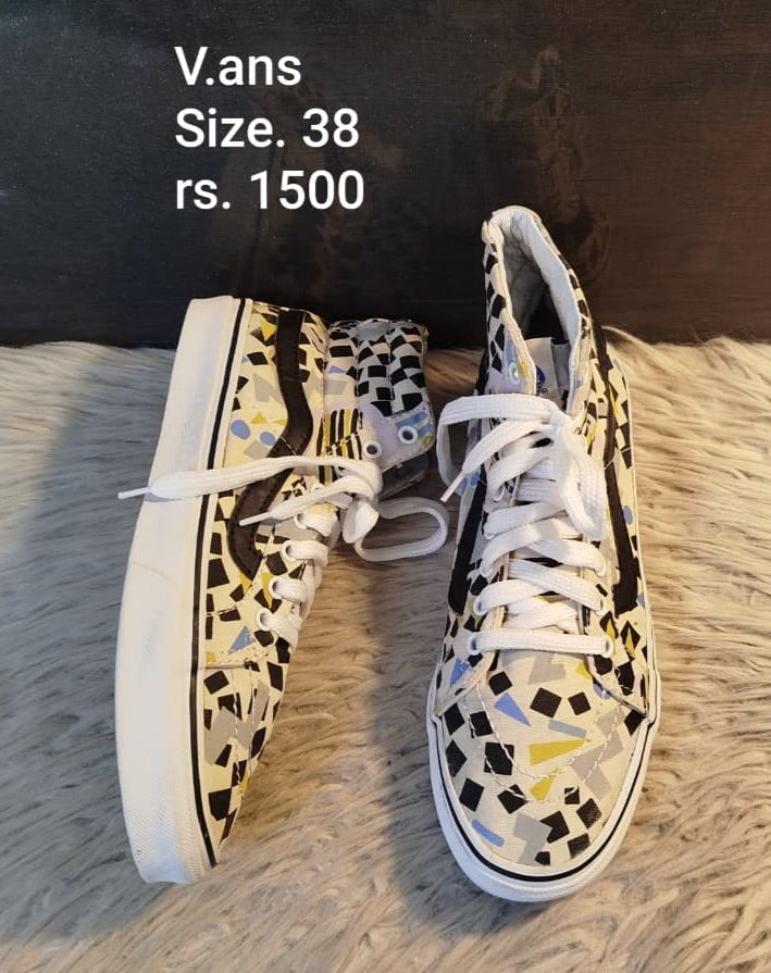 Vans sneakers
