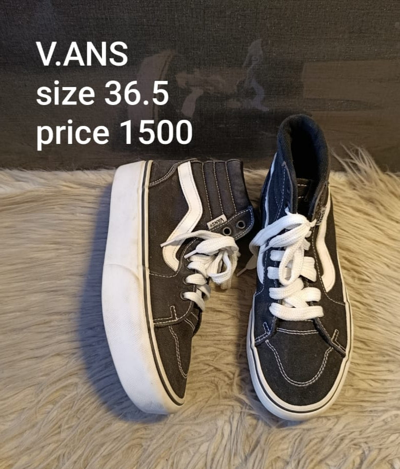 Vans sneakers