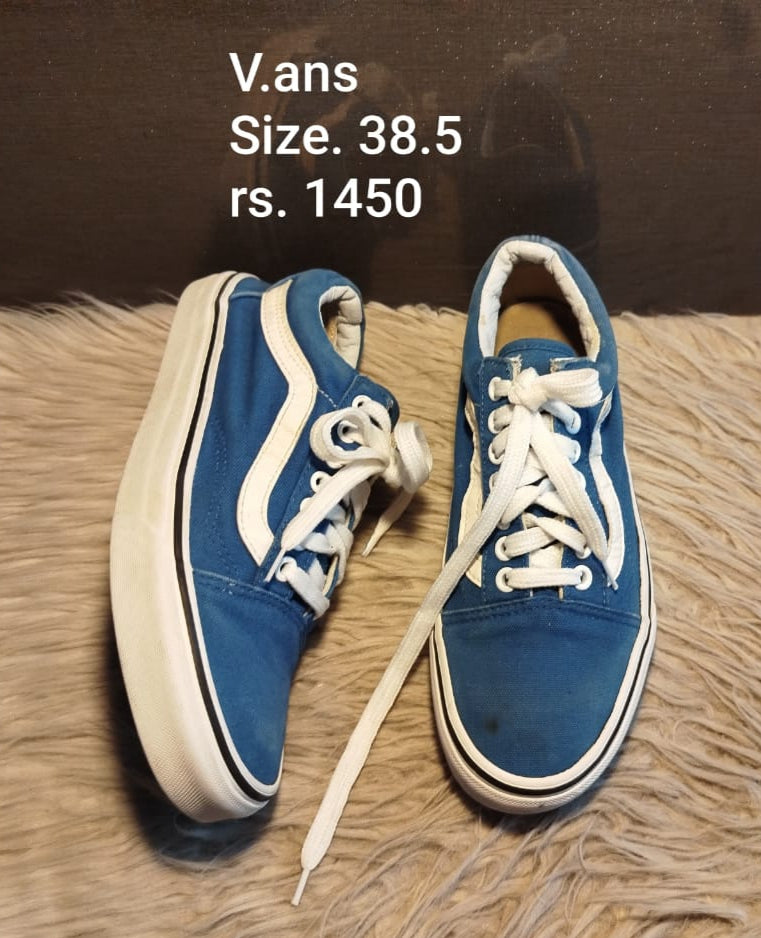 Vans sneakers