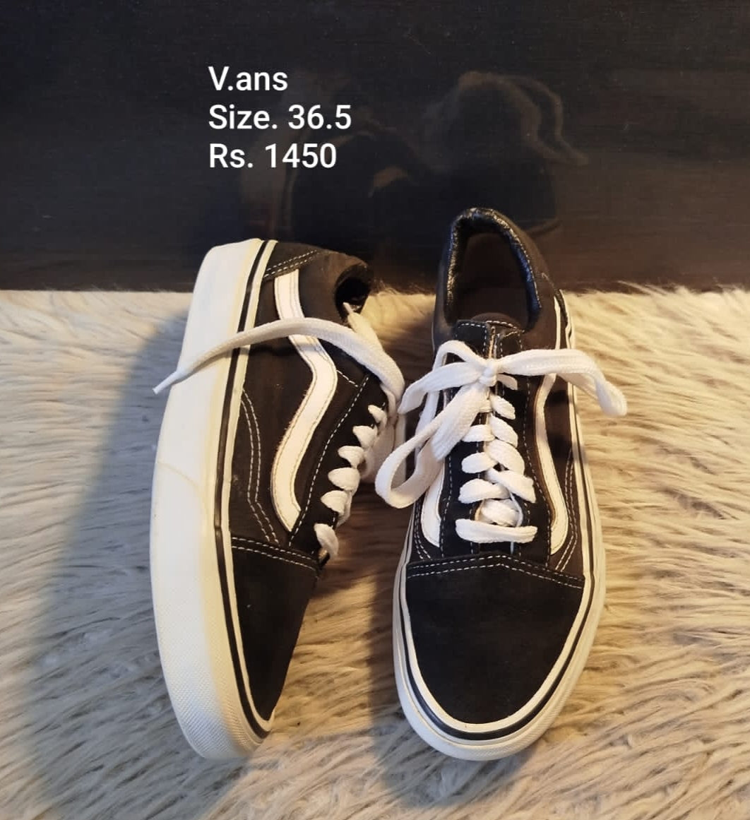 Vans Sneakers