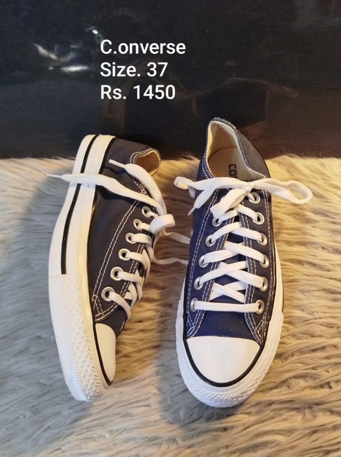 Converse sneaker
