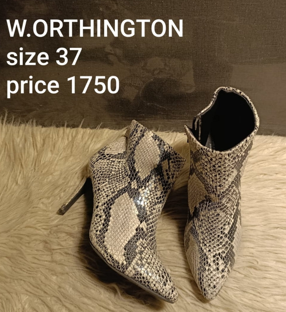 Worthington heel boots