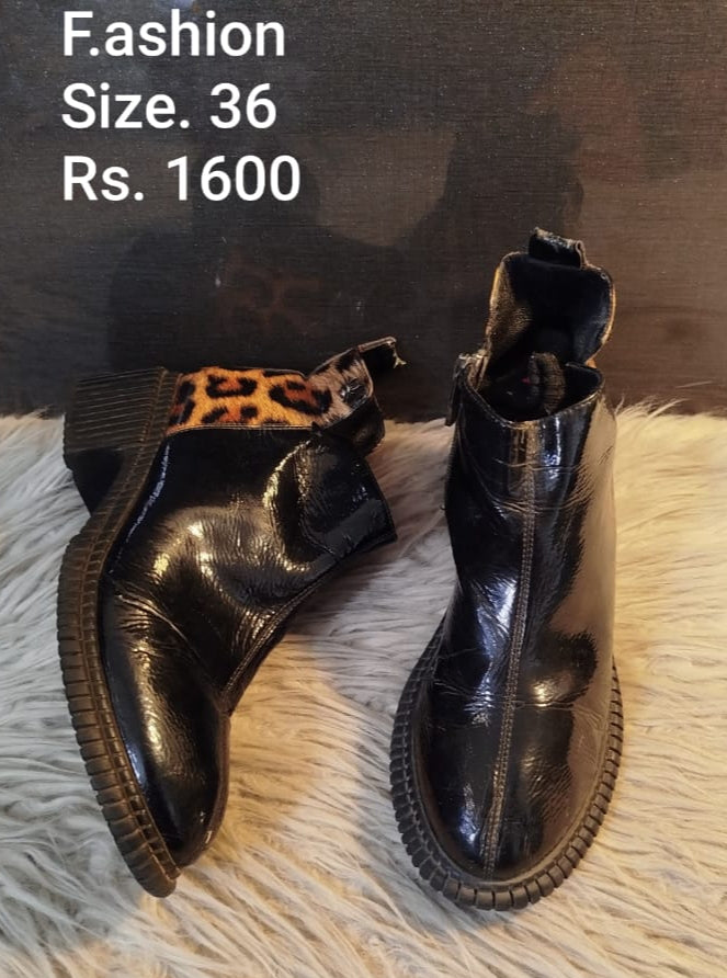 Fashion boots