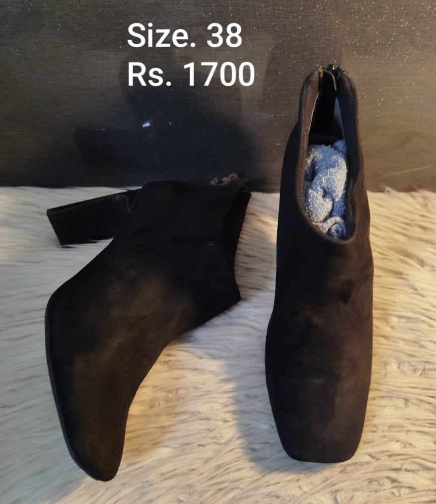 Ladies boots