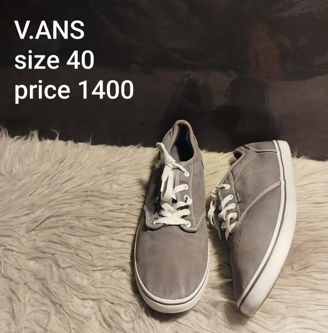 Vans sneakers