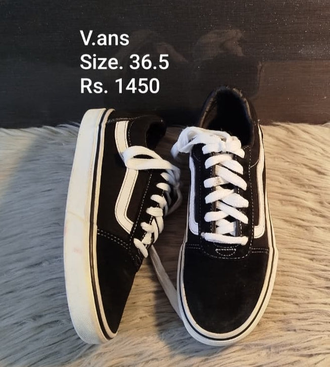 Vans sneakers