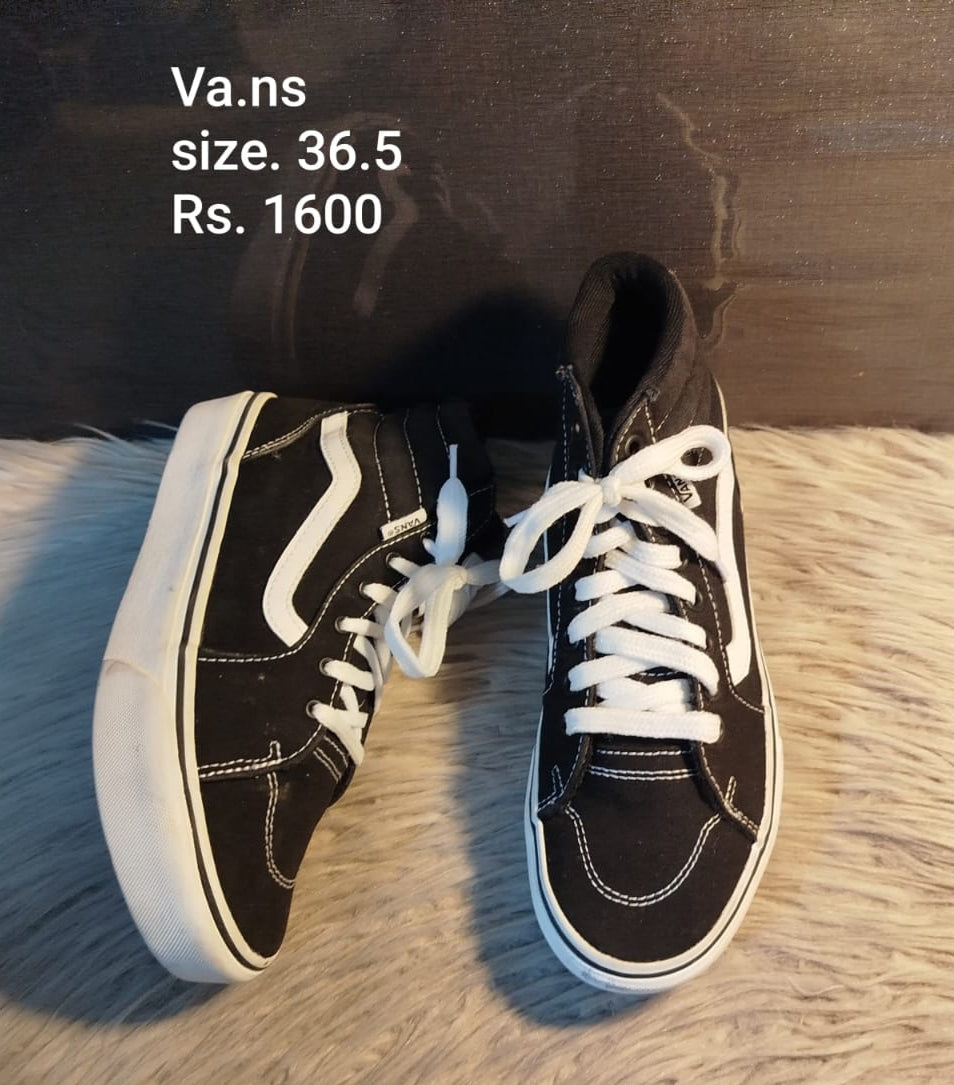Vans sneakers