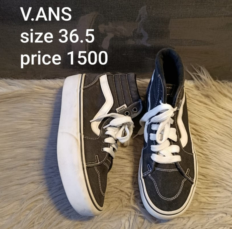 Vans sneakers