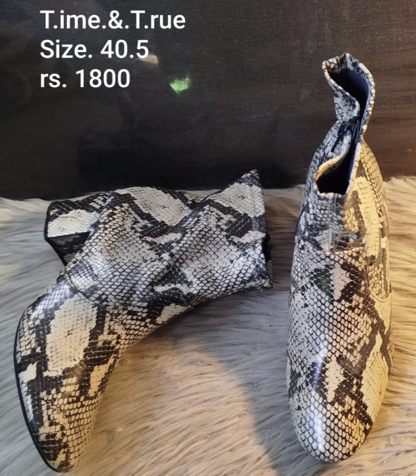 Boots 40.5
