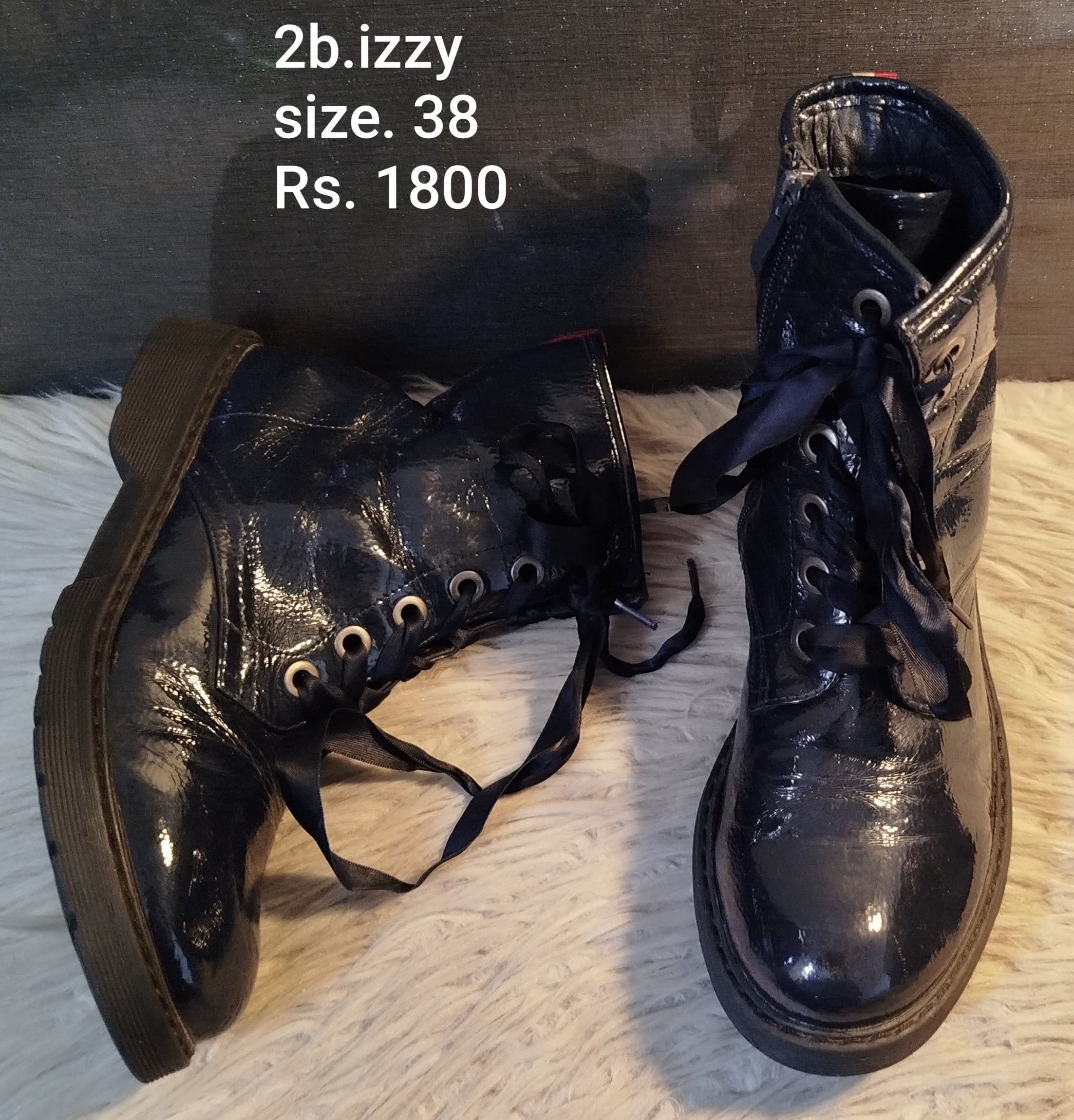 2b.izzy boots