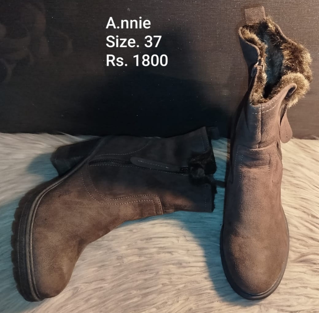 Annie Boots