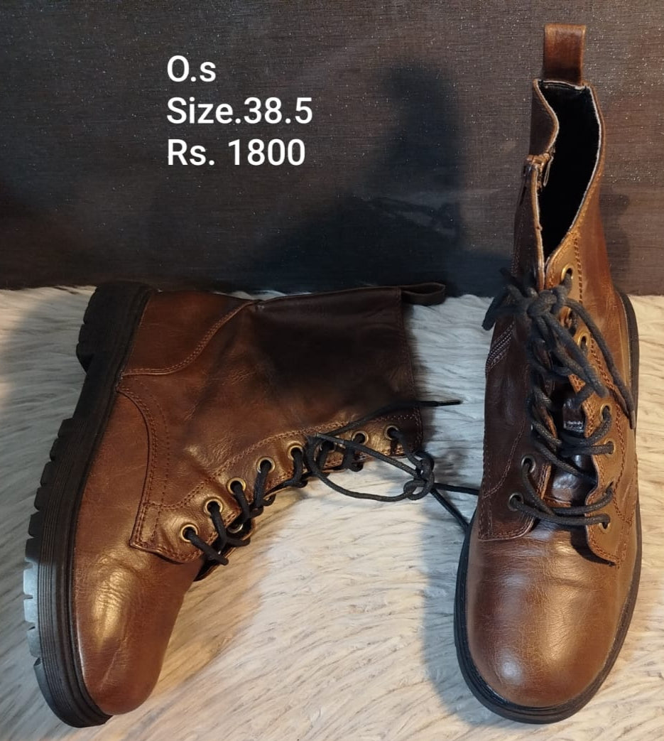 O.S boots