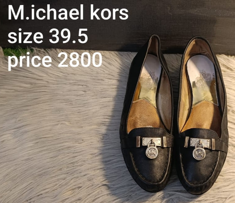 Michael kors pumps