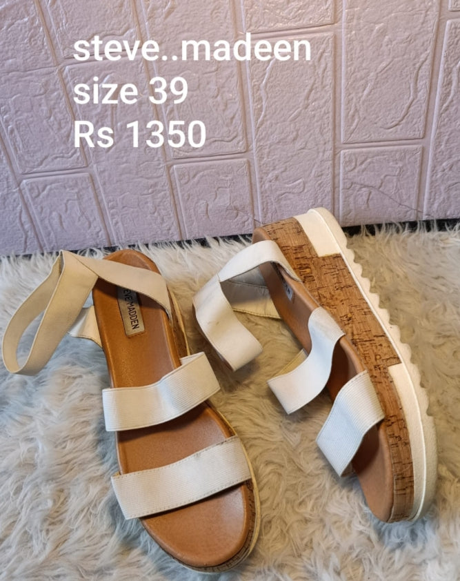 Steve madden sandals
