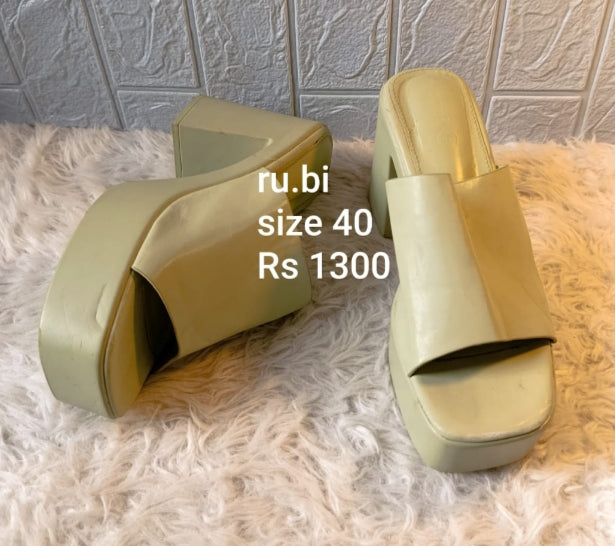 Rubi heels