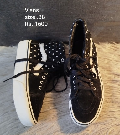 Vans sneakers