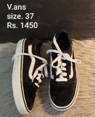 Vans sneakers