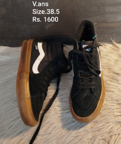 Vans sneakers