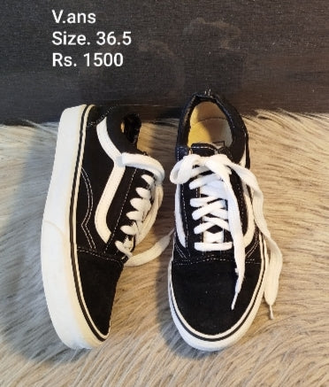 Vans sneakers