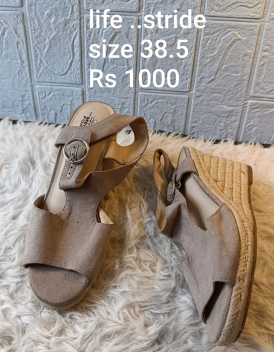 Life stride sandals