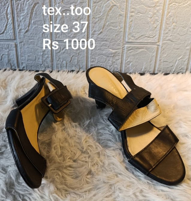Textoo heels