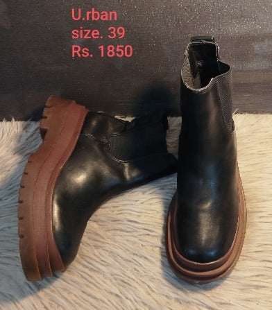 Urban boots