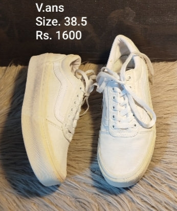 Vans sneakers