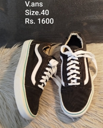 Vans sneakers