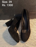 Ladies heel pump