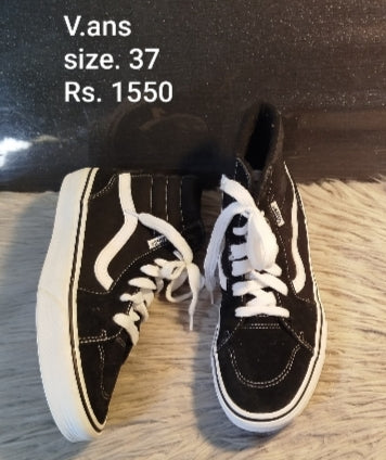 Vans sneakers