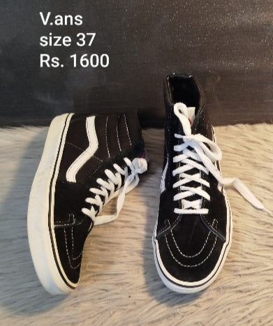 Vans sneakers