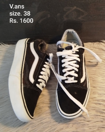 Vans sneakers