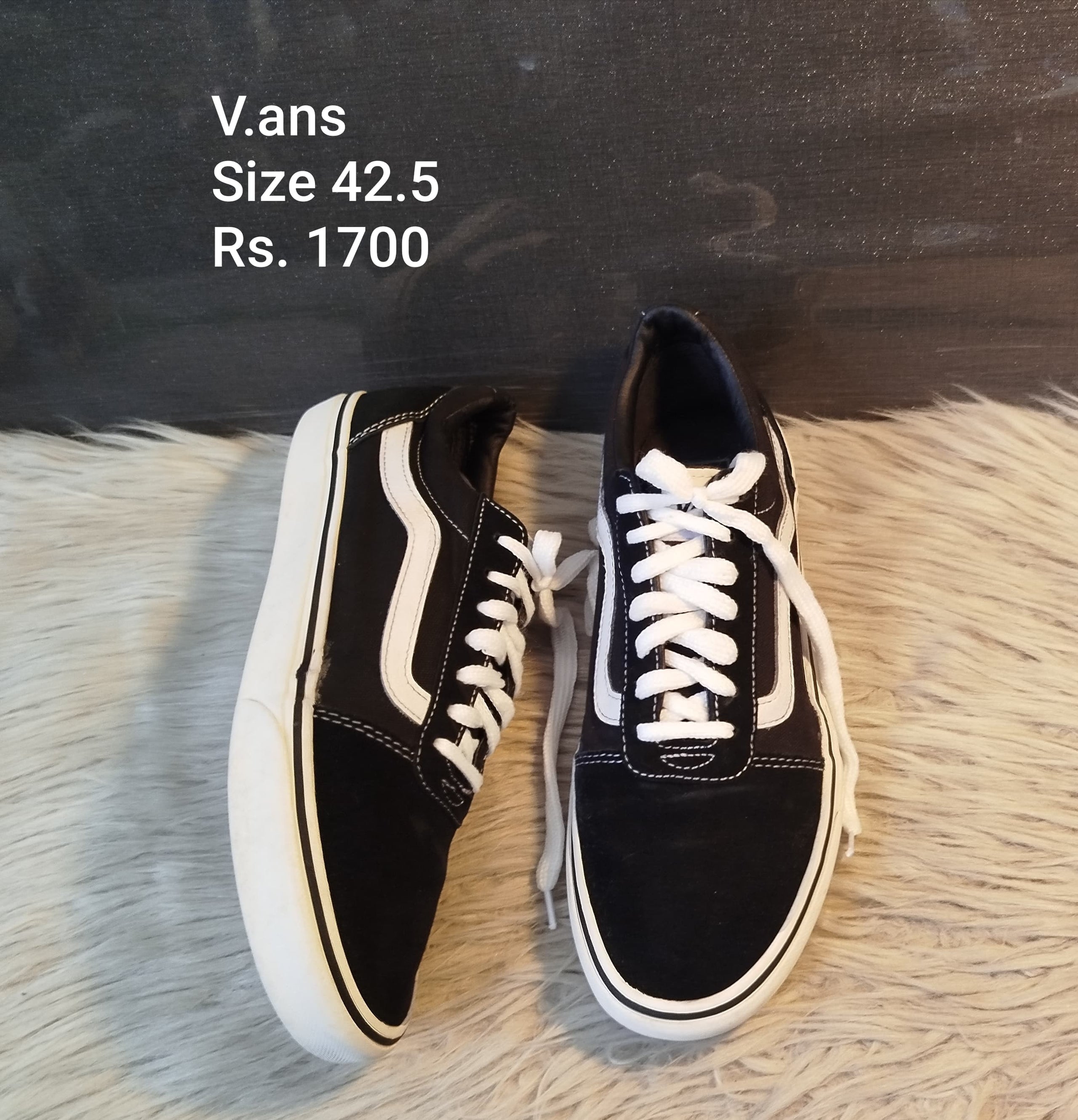 vans 42.5