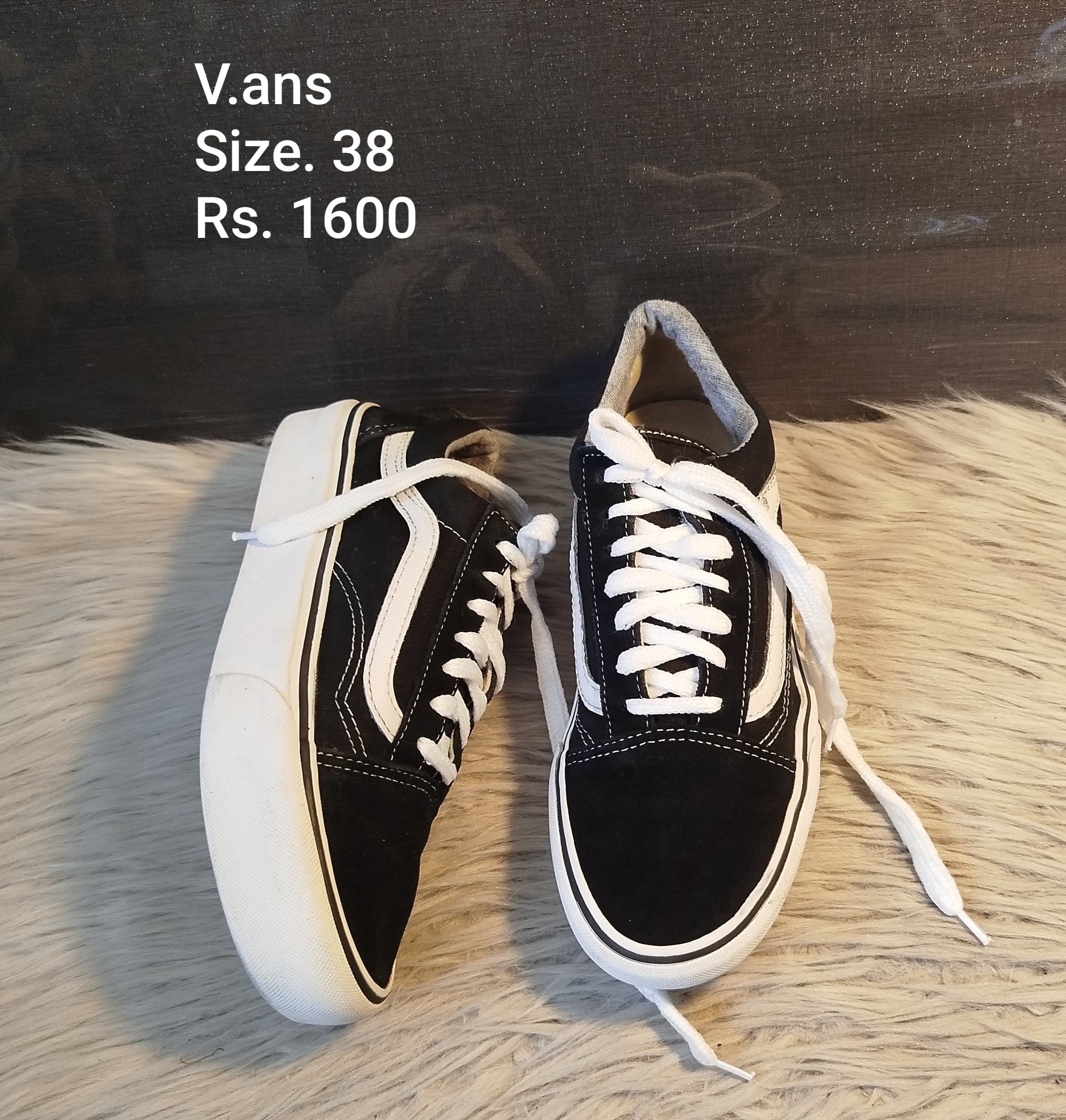 vans 38