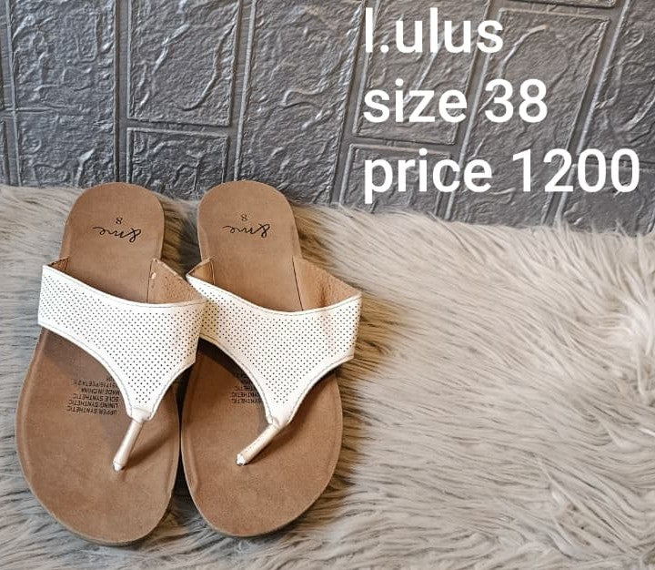 LULUS 38