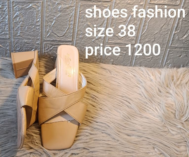 SHOES FASHION 38