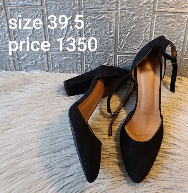 HEELS 39.5
