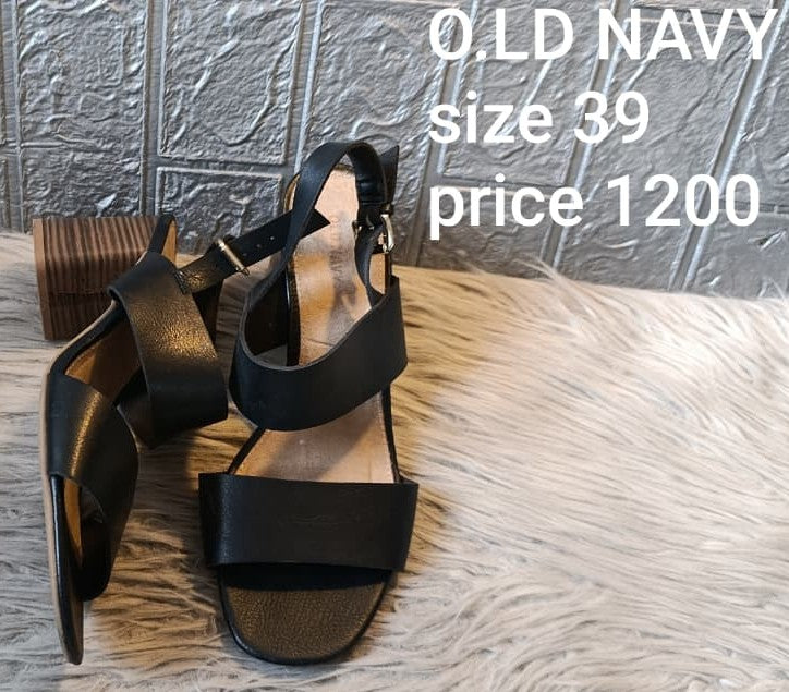 OLD NAVY 39