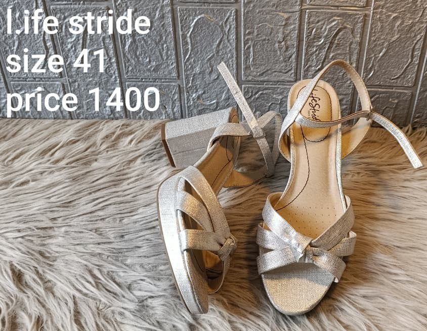 LIFE STRIDE 41