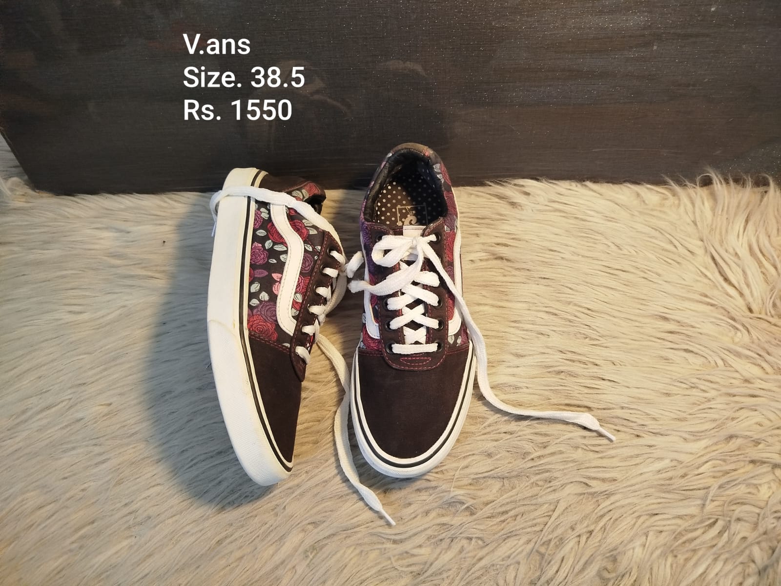 VANS 38.5