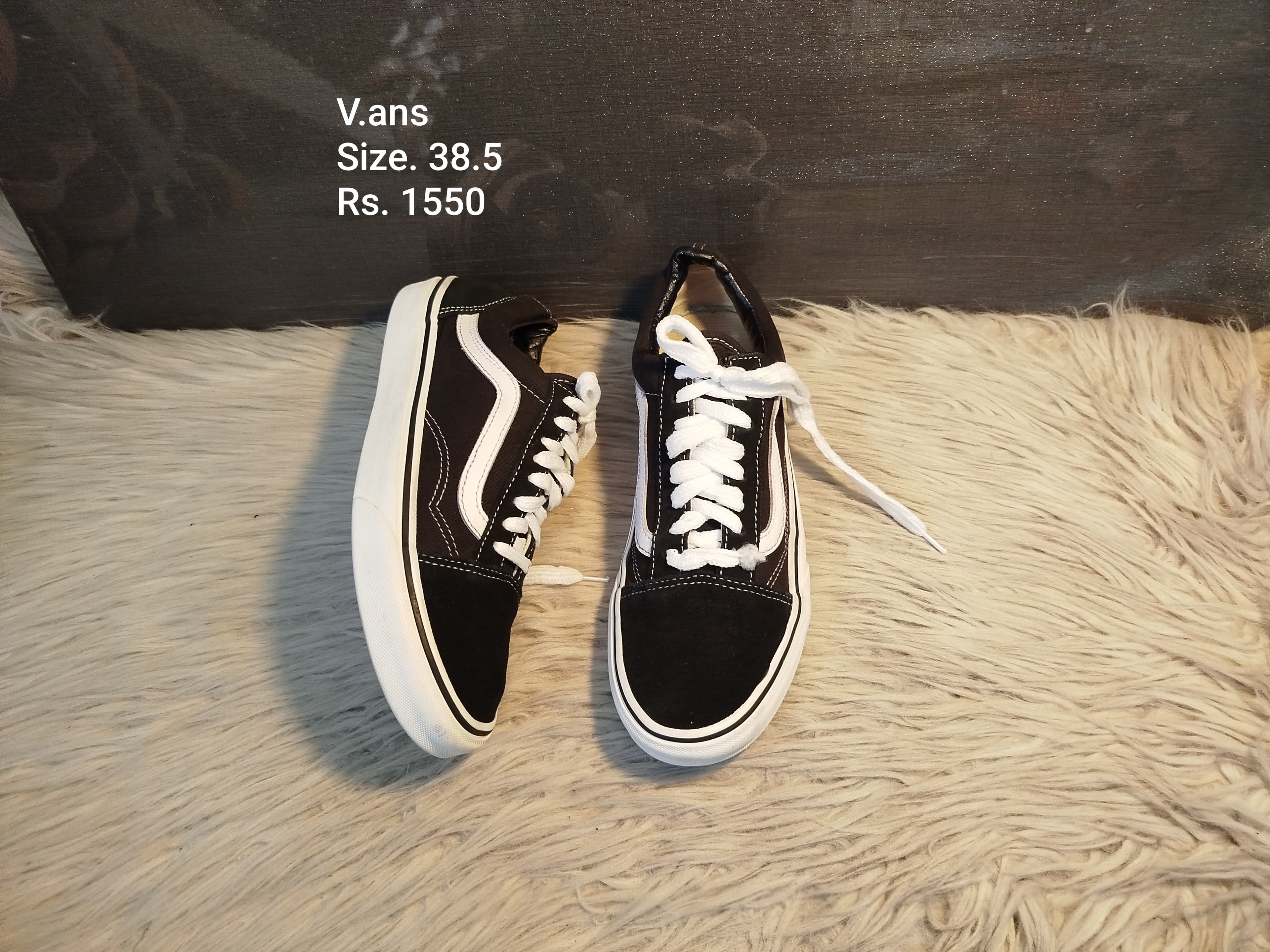 VANS 38.5