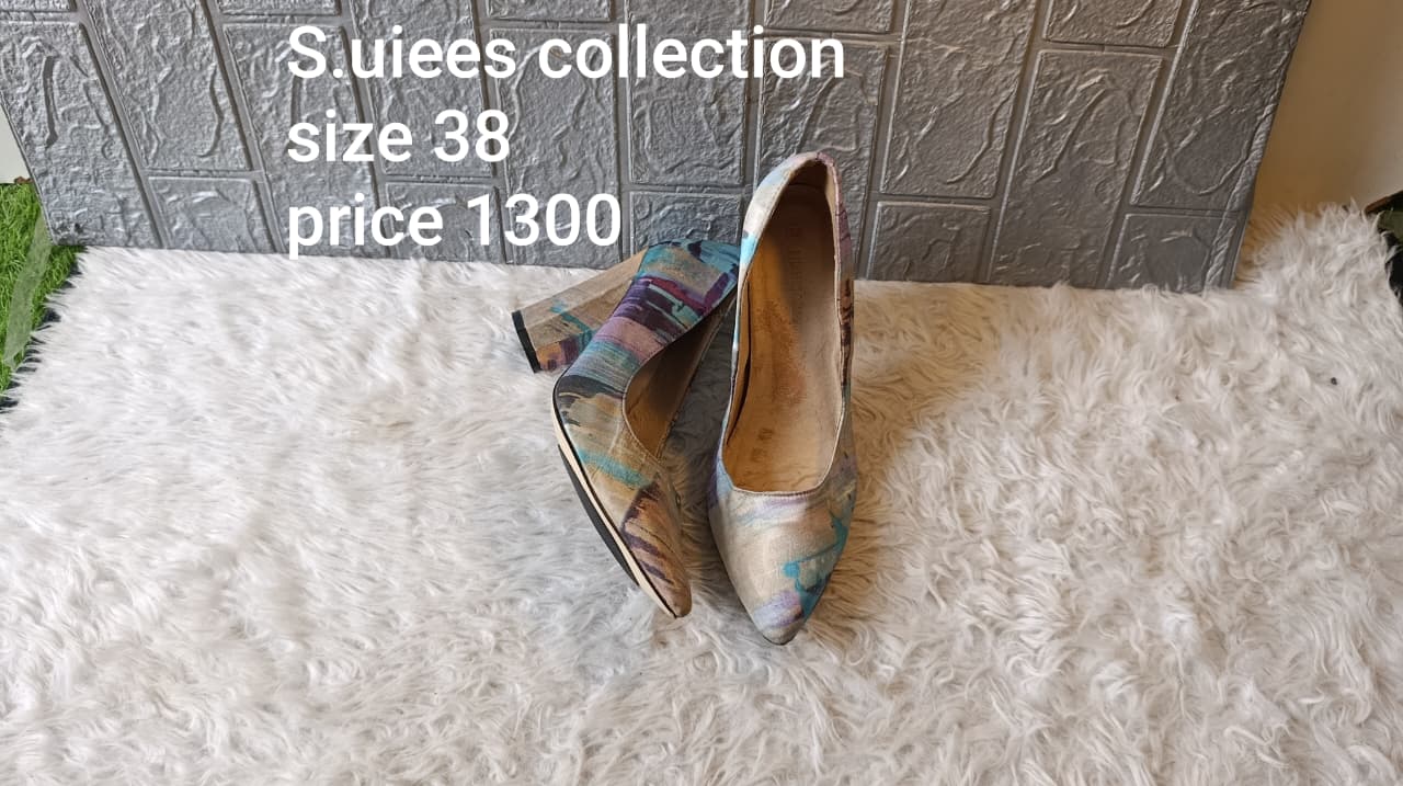 SUIEES COLLECTION 38