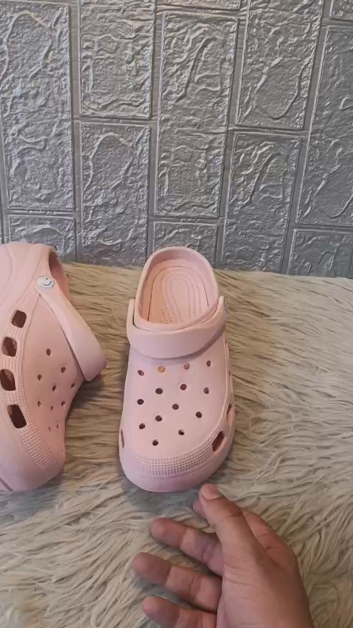 Crocs 35